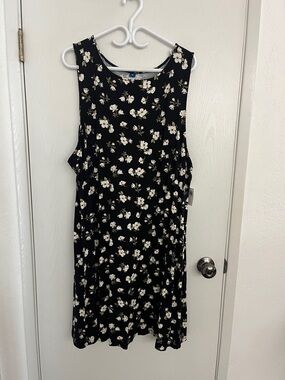 Sleeveless Black Floral A-Line Dress with White Blossoms